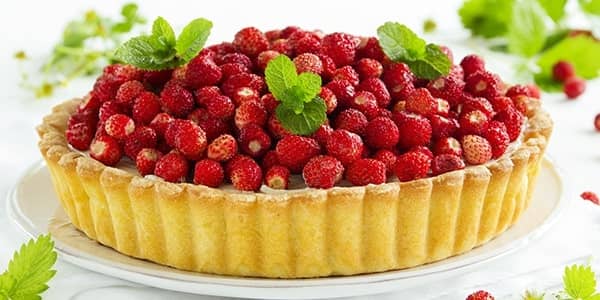 CHEESE STRAWBERRY PIE